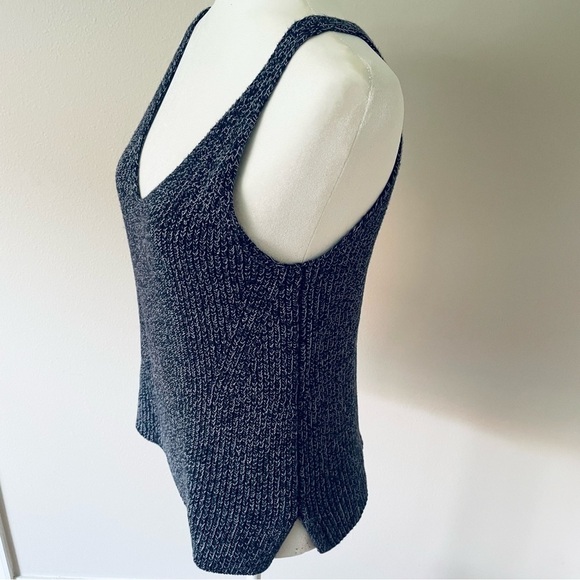 LOFT Dark Navy/White Sleeveless Tank V-Neck Both Front & Back Size S, Heavy Knit - Picture 4 of 10